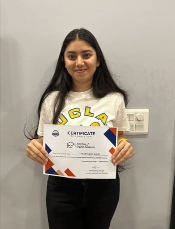 Digital Marketing Student