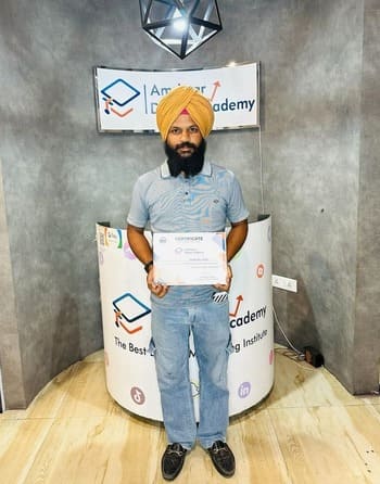 Digital Marketing Student