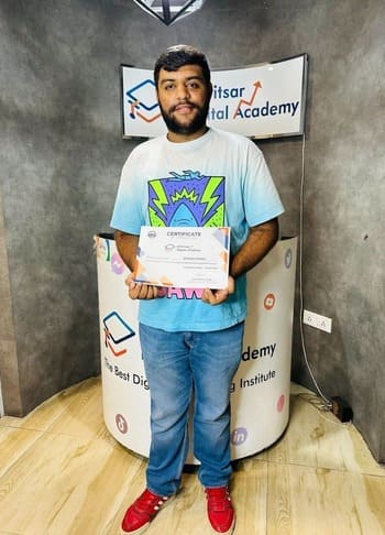 Digital Marketing Student