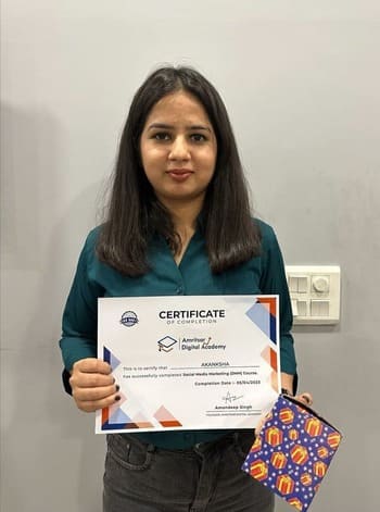 Digital Marketing Student