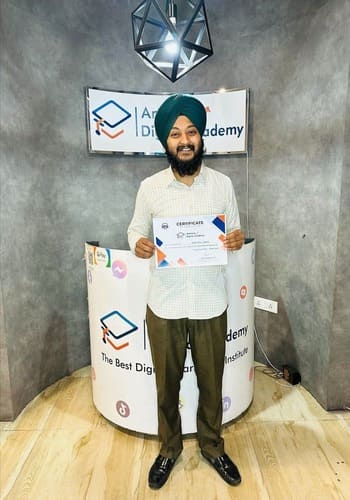 Digital Marketing Student