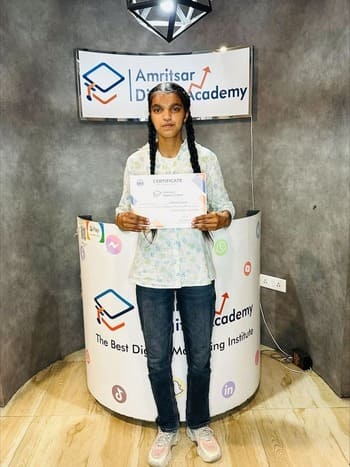 Digital Marketing Student