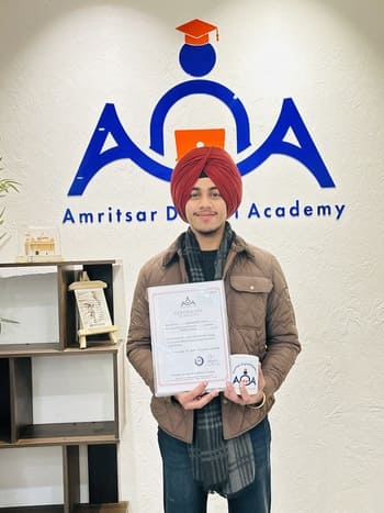 Digital Marketing Student