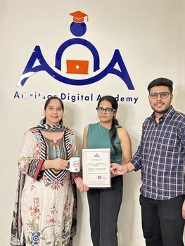 Digital Marketing Student