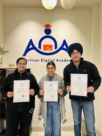 Digital Marketing Student